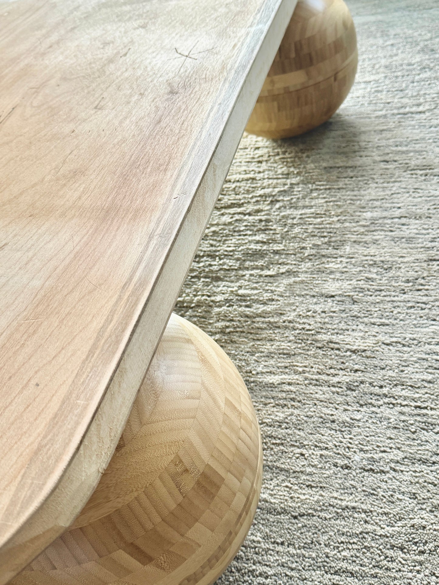 Oval Coffee Table w/ Spherical Legs
